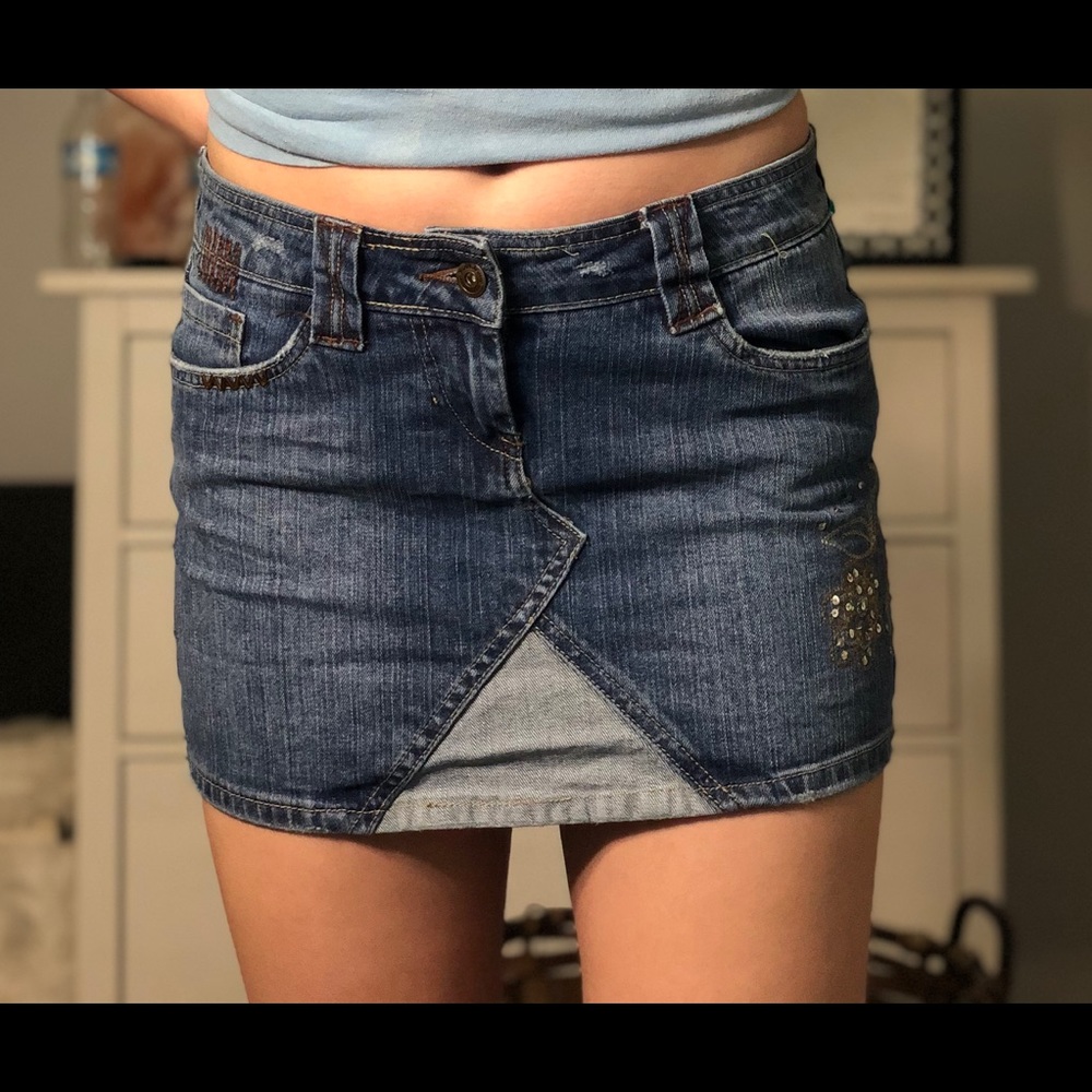 EMBROIDERED MINI SKIRT VINTAGE